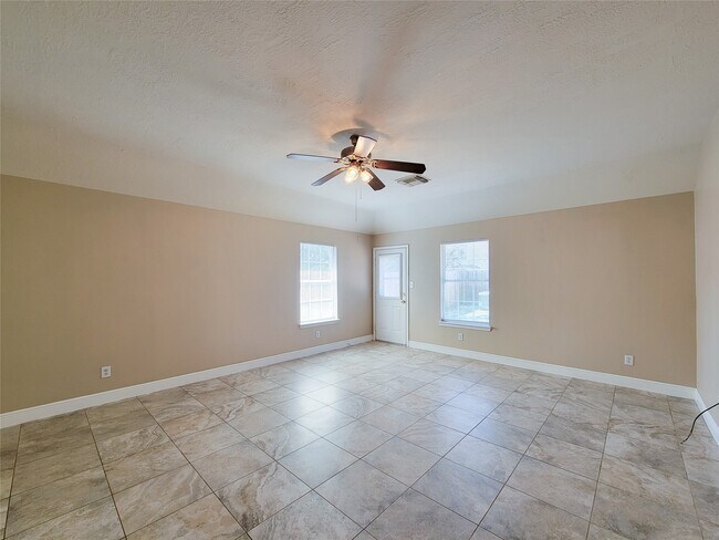 Building Photo - 9319 KNOCKOMIE Ct