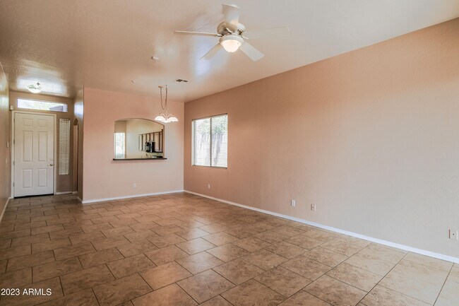 Building Photo - 10347 E Caribbean Ln