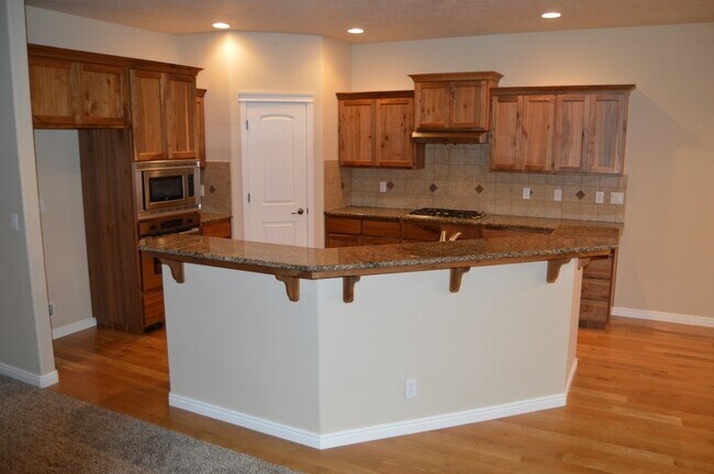 Building Photo - 4bed, 3bath, 2,454sq.ft. hom in Kuna