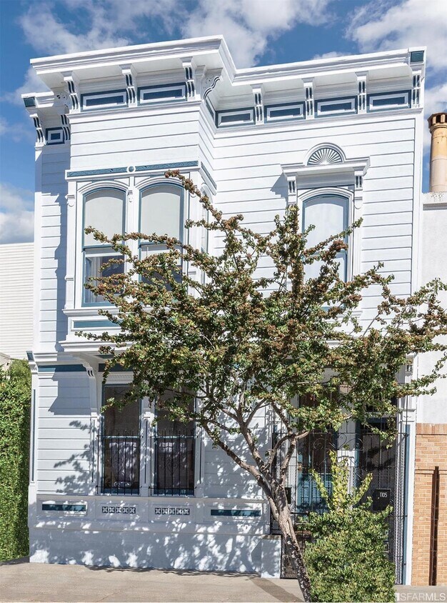 Primary Photo - 1105 Alabama St