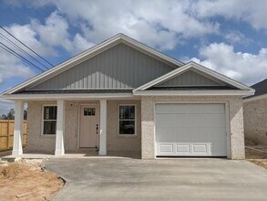 Building Photo - 2703 Largo Ave