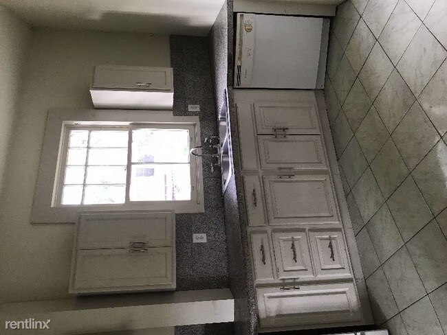 Foto del edificio - 7200 S Claiborne Ave