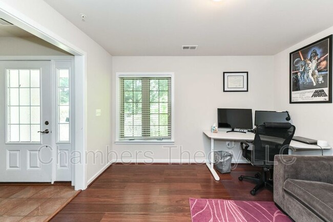Building Photo - 3125 Blue Barn Way