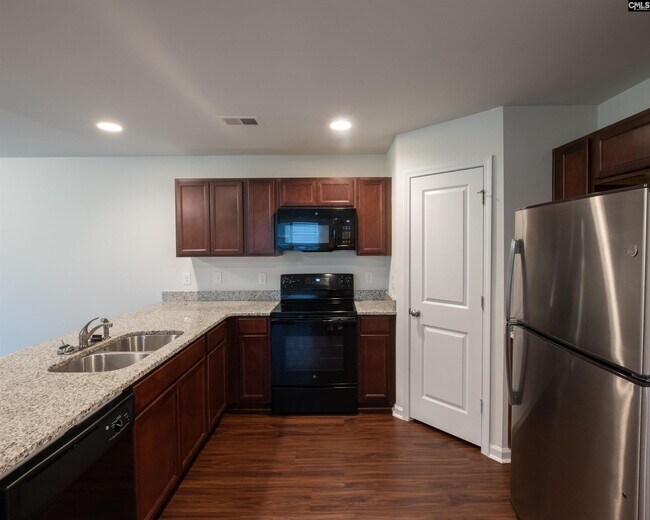 Building Photo - 254 Braemar Dr