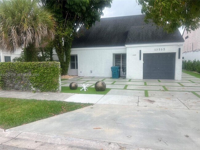 Foto del edificio - 13595 SW 99th St