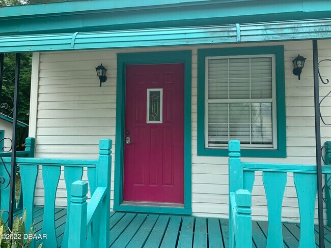 Foto del edificio - 212 Mary Ave