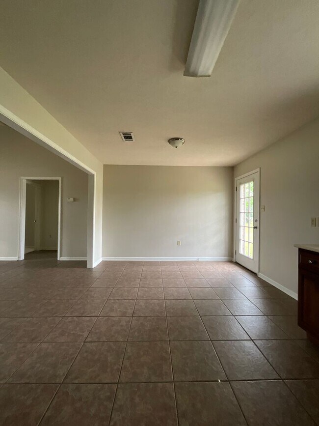 Foto del edificio - 1709 Maplewood St