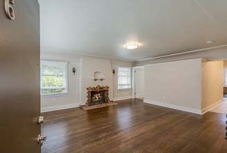 Building Photo - 5026 22nd Ave NE