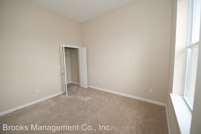 Foto del edificio - 2300 N Calvert St