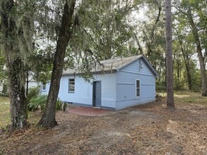 Building Photo - 211 W Main St