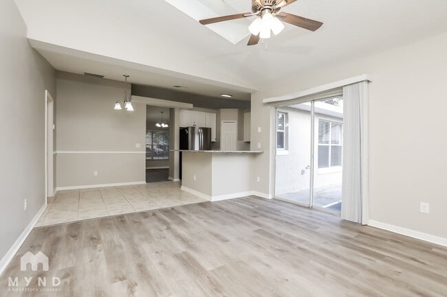 Foto del edificio - 1146 Maybrook St