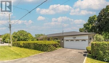 Building Photo - 1284 Warwick Ave