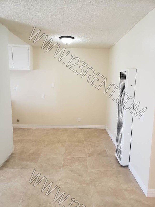 Building Photo - 38557 10th Pl E