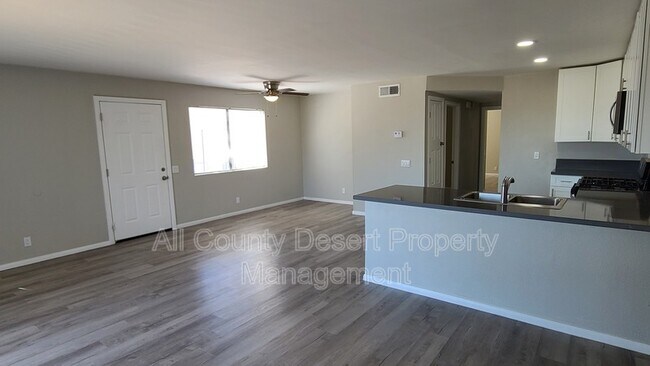 Foto del edificio - 68180 Cll Las Tiendas