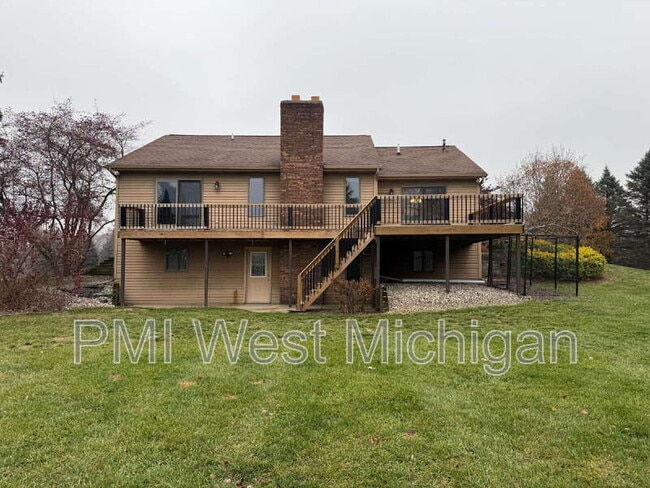 Building Photo - 513 24th Ave