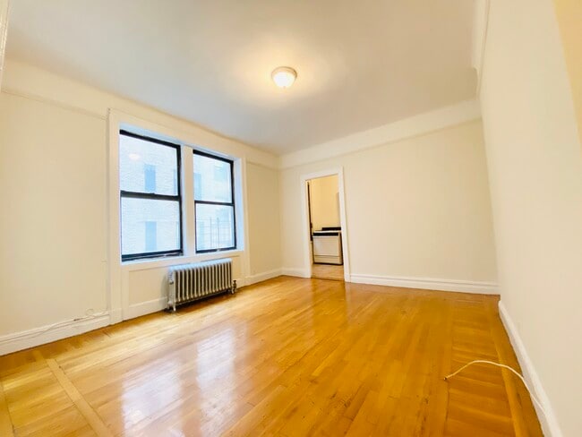Building Photo - 138 Haven Ave