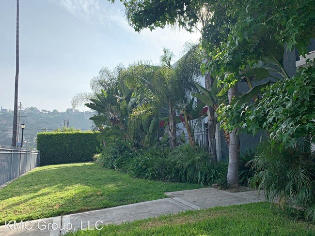 Foto del edificio - 5011-5015 Monte Vista St