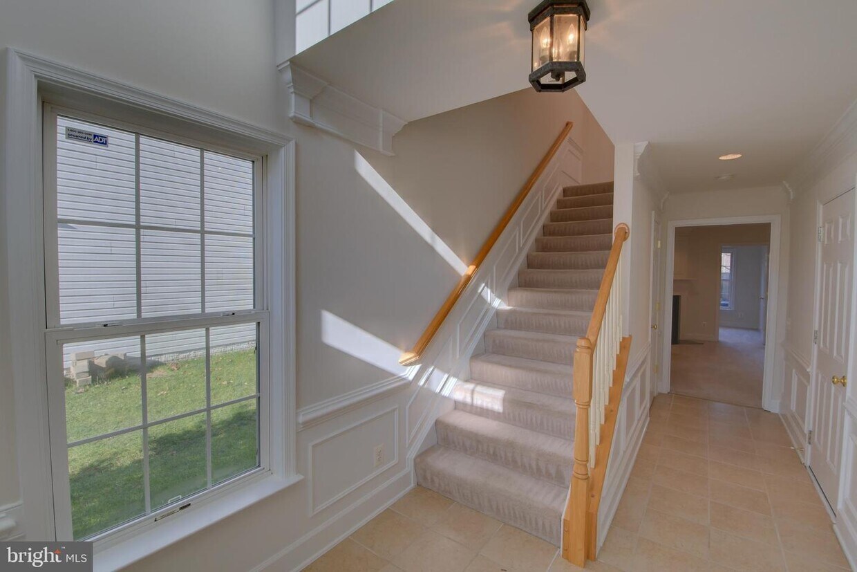 2436 Terra Cotta Cir, Herndon, VA 20171 Townhome Rentals in Herndon