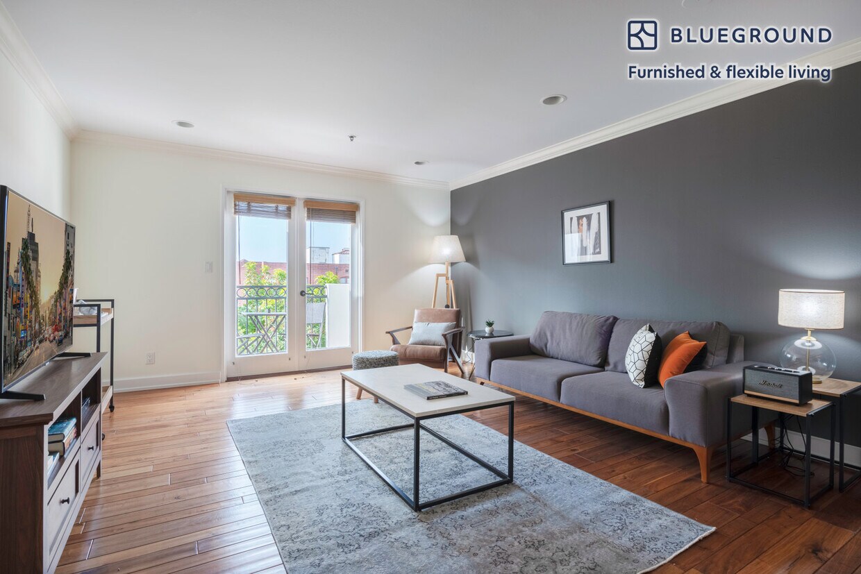 Foto principal - 1430 N Harper Ave