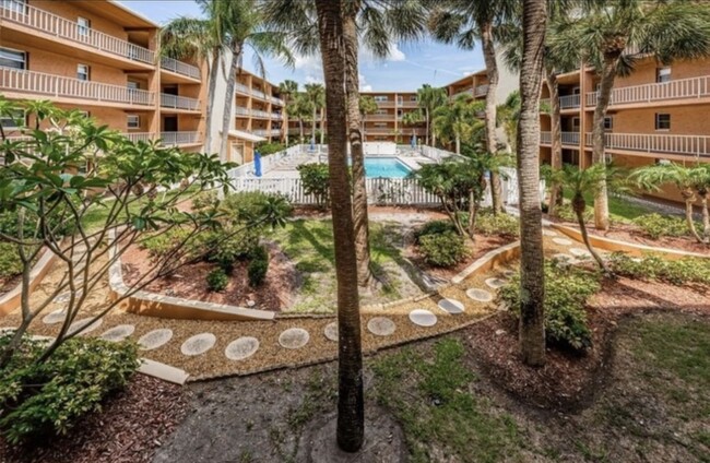 Foto del edificio - 12760 Indian Rocks Rd