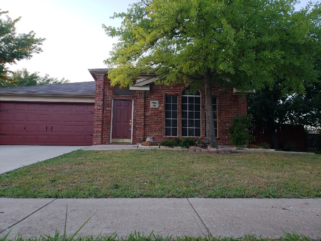 400 Lone Star Park Ln, Ponder, TX 76259 House for Rent in Ponder, TX