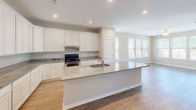 Building Photo - 38170 Castaway Dr