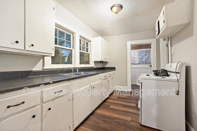 Building Photo - 3108 17th St Ensley