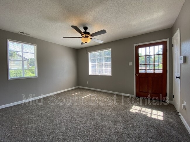 Foto del edificio - 1975 Warren St