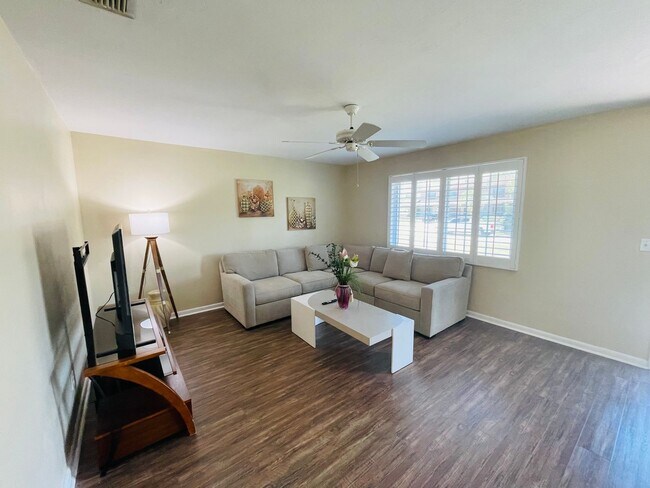 Foto del edificio - Beautiful Home in the Highly Sought-After ...