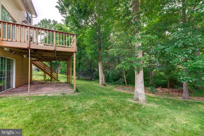 Building Photo - 707 Riverview Ct