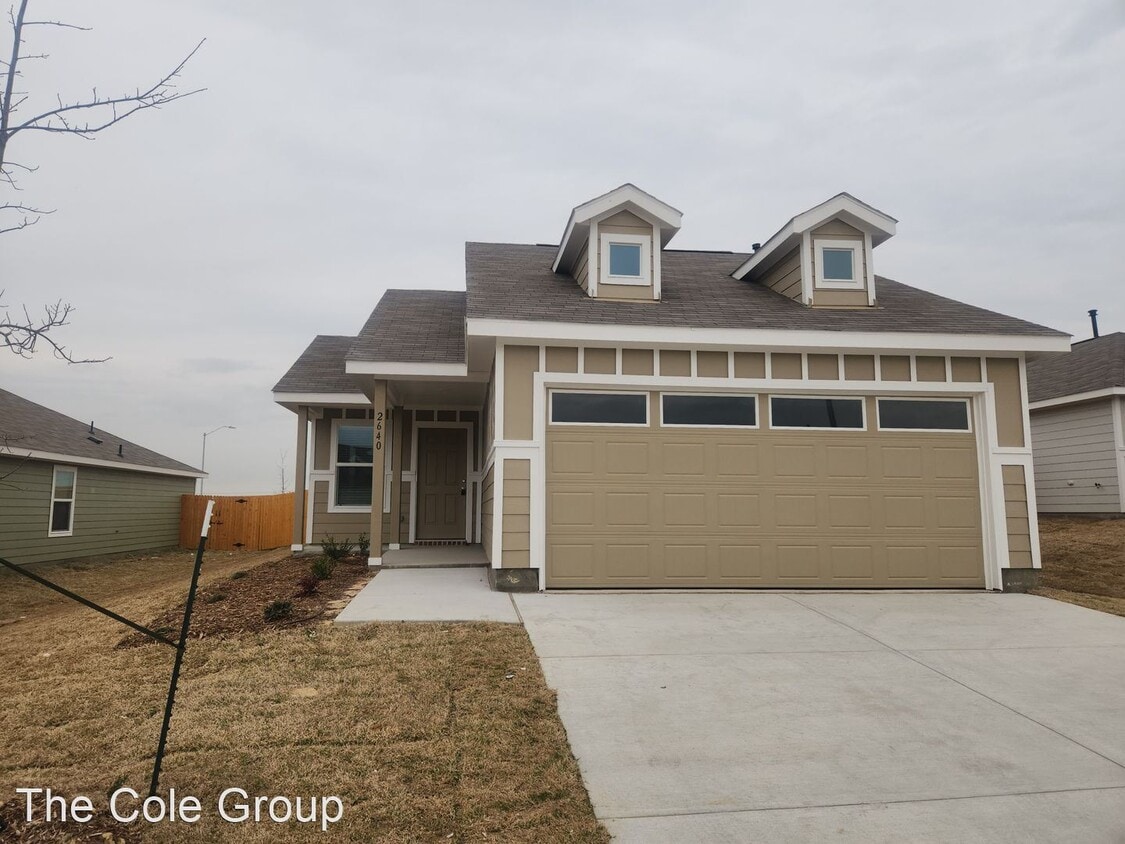 Primary Photo - 3 br, 2 bath House - 2640 Kingsman Dr