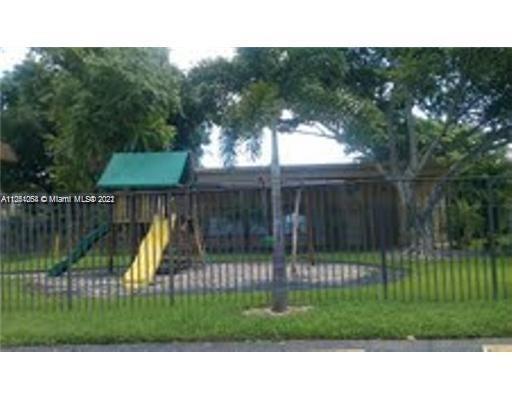 Primary Photo - 2520 NW 39th Way