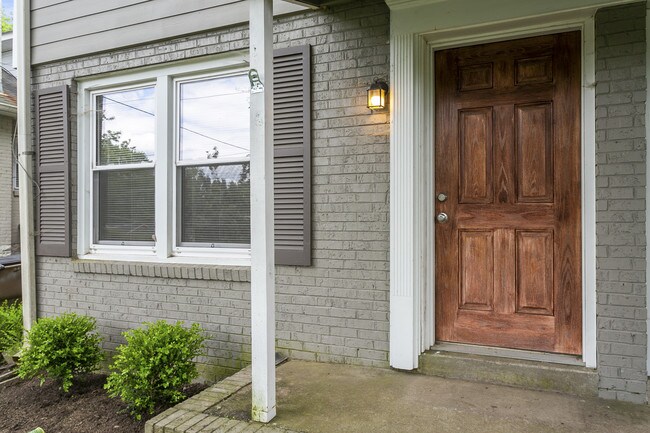 Foto del edificio - 145 Kenner Ave