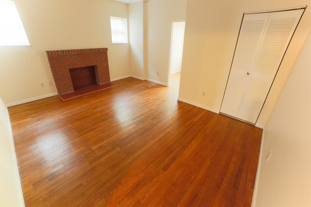 5578 Pershing Ave Unit 22, St. Louis, MO 63112 Apartment for Rent in St. Louis, MO