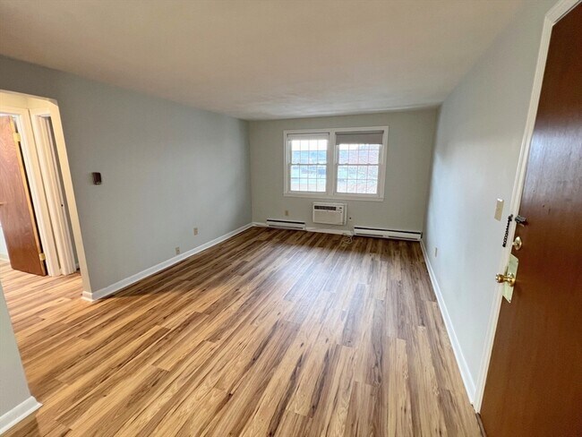 Foto del edificio - 17 Sinai Cir