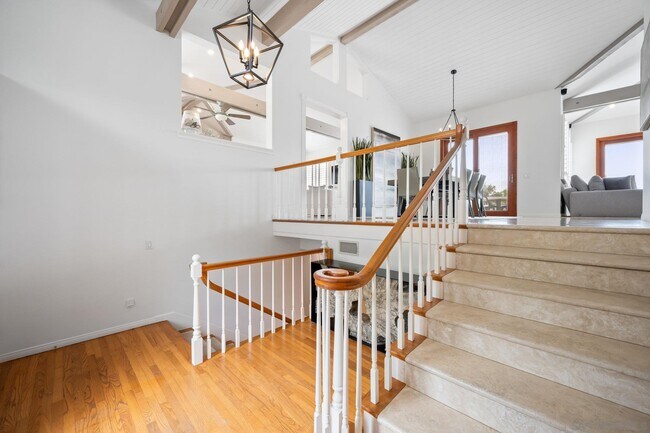 Building Photo - 226 Stratford Park Cir
