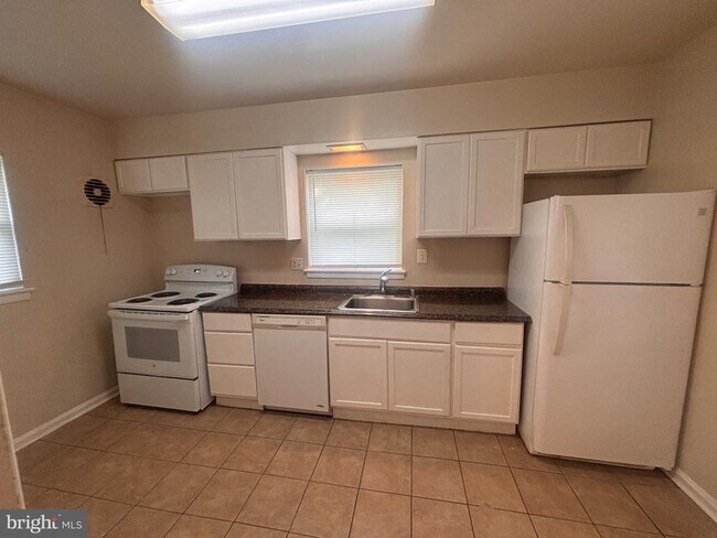Foto del edificio - 11203 Dodson Ln