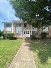 Building Photo - 2725 Patricia Ln