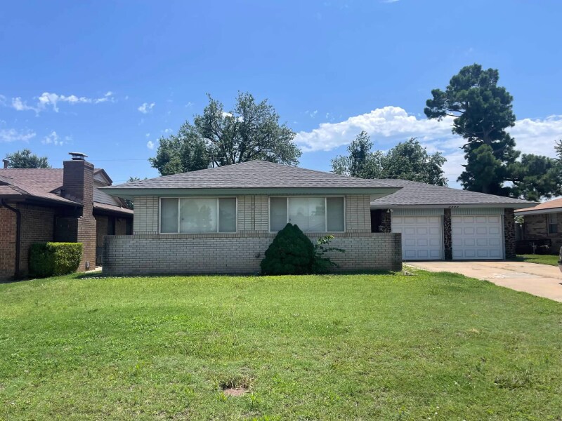 Foto principal - 7604 NW 27th St
