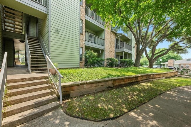 Building Photo - 4500 E Oltorf St
