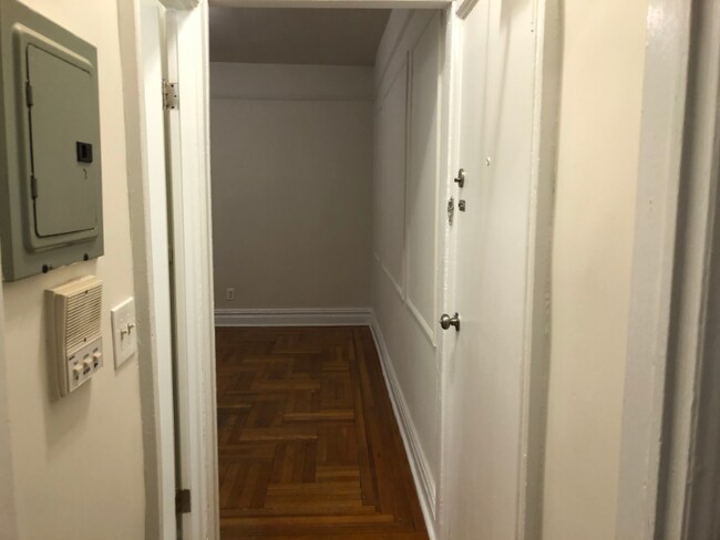 Foto del edificio - 7 Laidlaw Ave