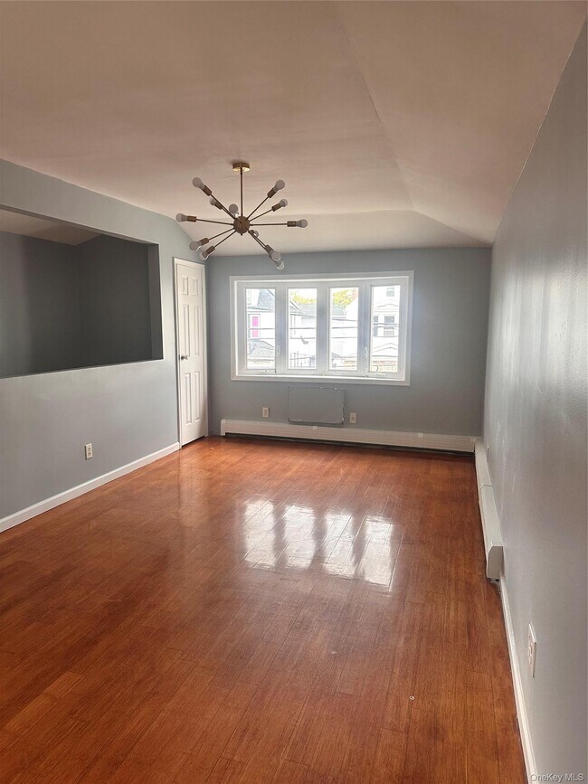 Foto del edificio - 183-12 144th Ave