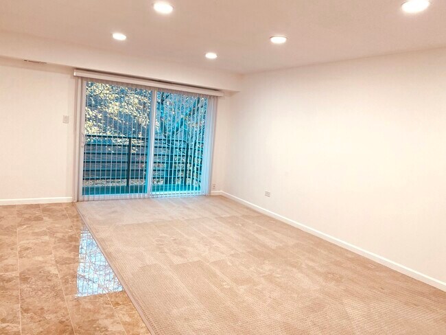 Building Photo - 2636 Pirates Cove
