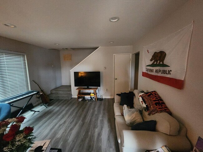 Building Photo - 20077 Redwood Rd