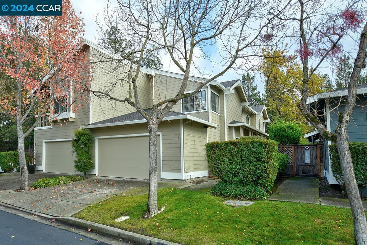 Primary Photo - 6 Natividad Ln