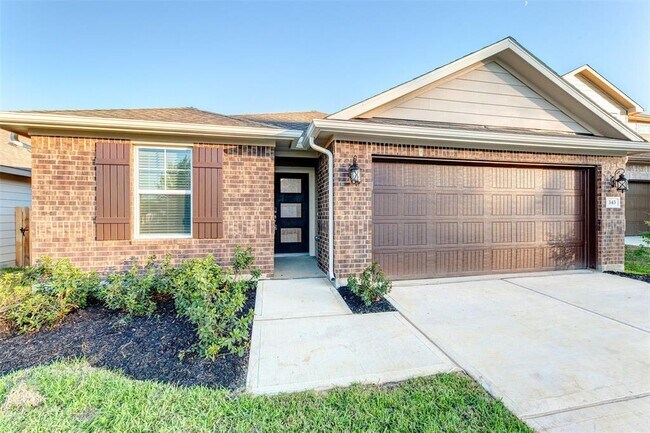 Foto del edificio - 343 Forest Heights Ln