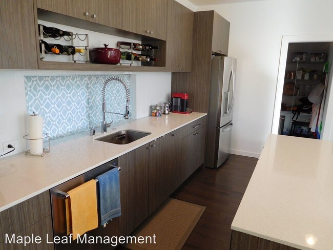 Foto del edificio - 3 br, 2.5 bath House - 1927 N. 140th St