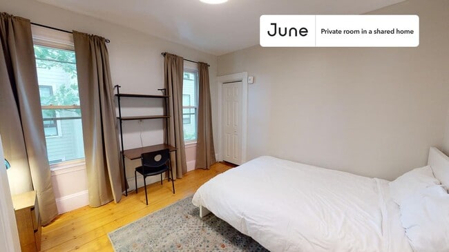 Building Photo - Room in Shared 4 bed/1 bath home