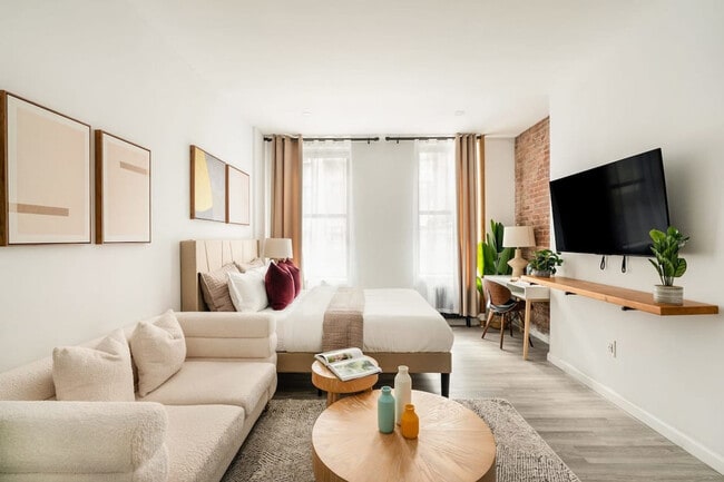 Building Photo - 242 E 75th St