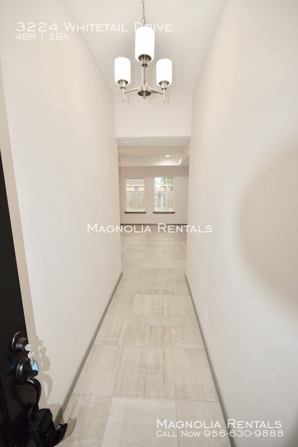 Building Photo - 3224 Whitetail Dr